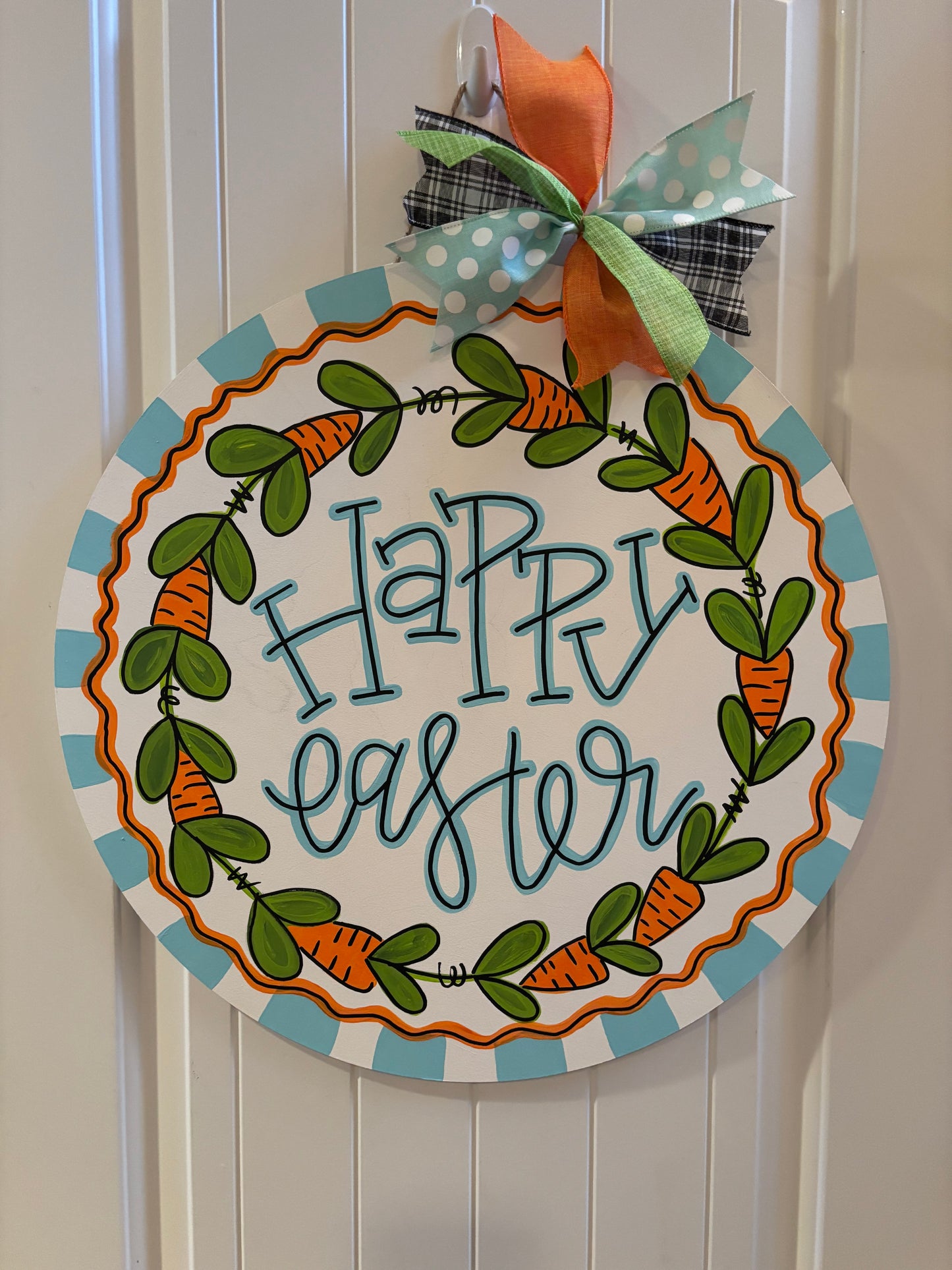 Happy Easter Carrot Round